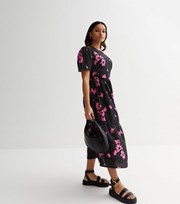 New Look Petite Black Polka Dot Floral Short Sleeve Midi Dress